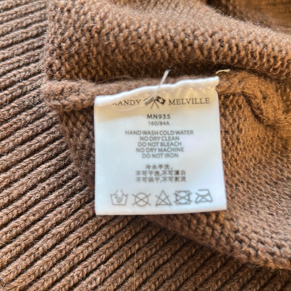 NWT Brandy Melville quarter zip sweater - Picture 5 of 6